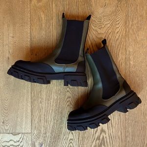 Ganni Mid Chelsea Boot